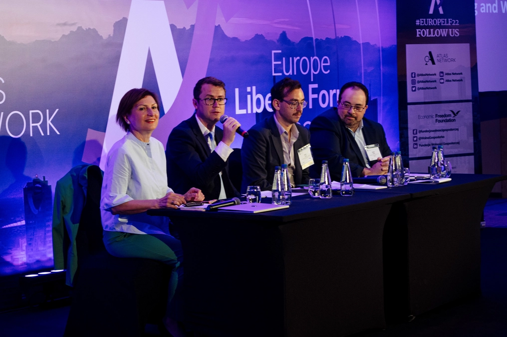 Free Trade panel